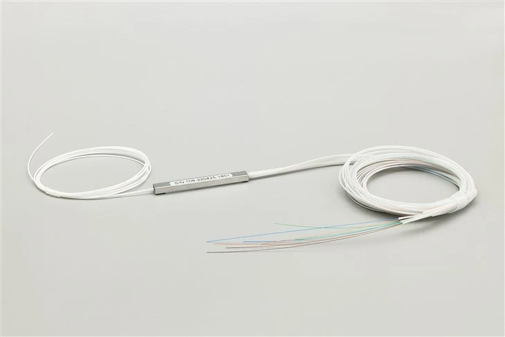 Splitter fibră optică 1x8 PLC WOC