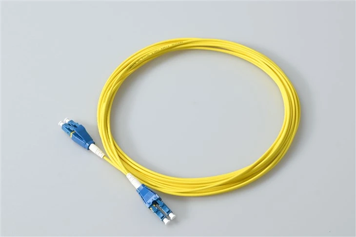 Cordon de corecție cu fibră optică Lc Uniboot UPC 2Core SM 9/125